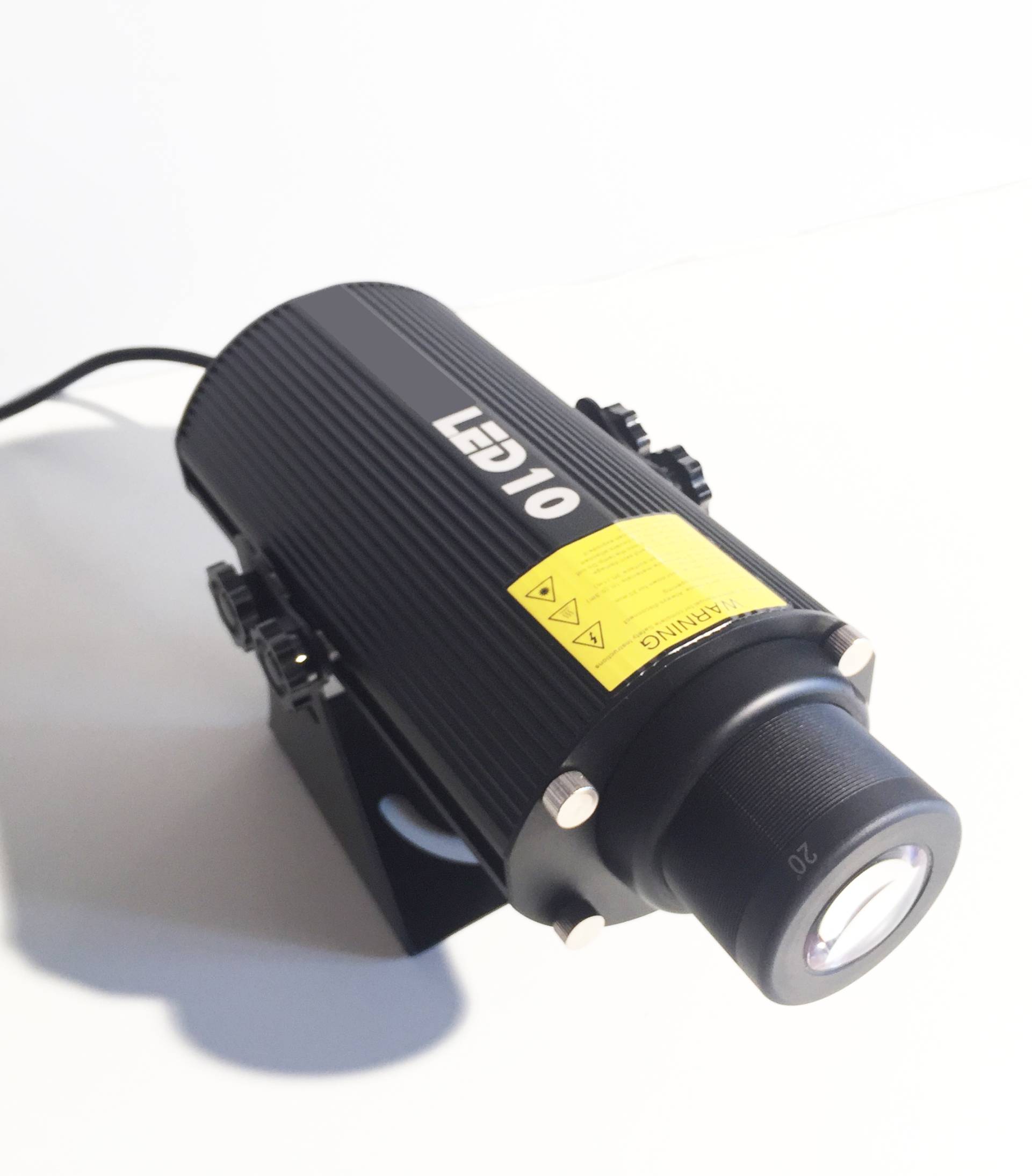 led10 fronte